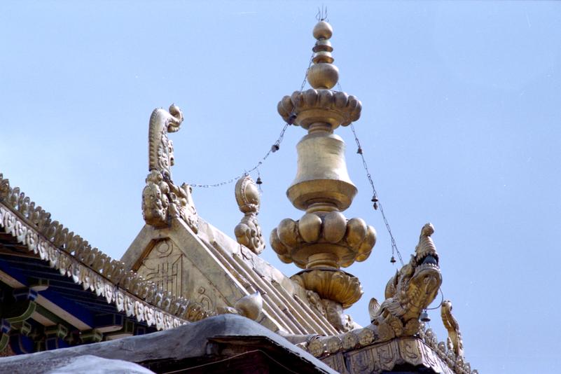 Détail du toit du monastère de Tashi Lumpo.