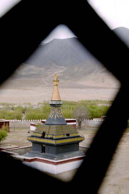 Un stupa du monastère de Samyé.