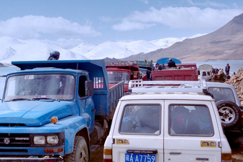 Un arrêt forcé par les travaux sur la route entre Lhassa et Gyantse.